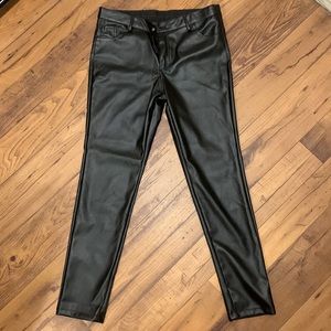 🚨Pleather Pants🚨